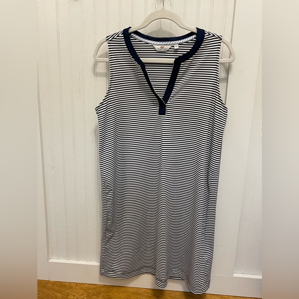 Vineyard Vines dress